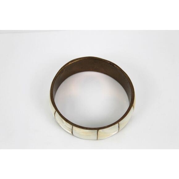 Vintage Bangle Mother of Pearl Bracelet Wide Brass - Picture 3 of 4